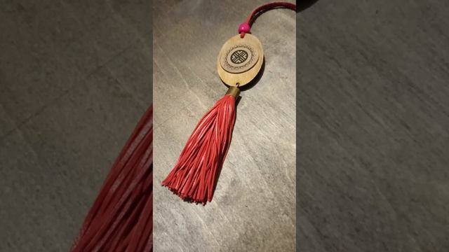 Подвеска оберег в машину со славянским символом "ПУТНИК". смотреть онлайн