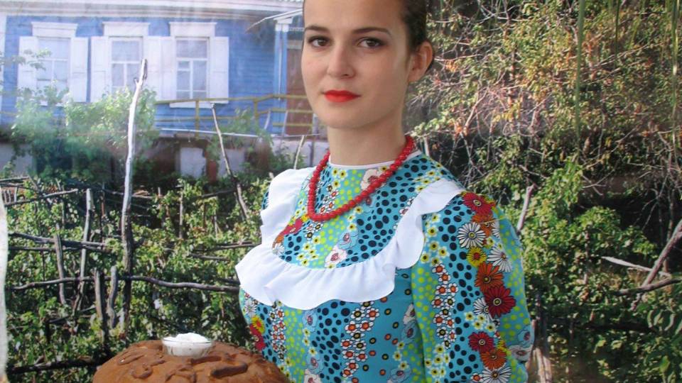 СПЯТ  КУРГАНЫ - ( Минус )