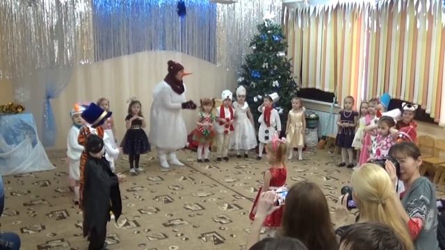 Утренник Новый год 2017 группа Незабудки