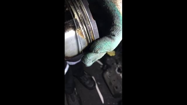 Субару#Subaru Почему замена маслосъёмных колпачков не приносит результата! смотреть онлайн