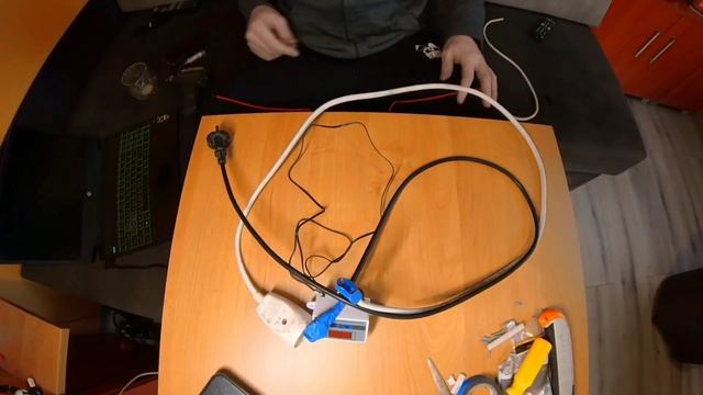 Jak podłączyć termostat elektroniczny regulator temperatury. Programowanie pod filmem. смотреть онлайн