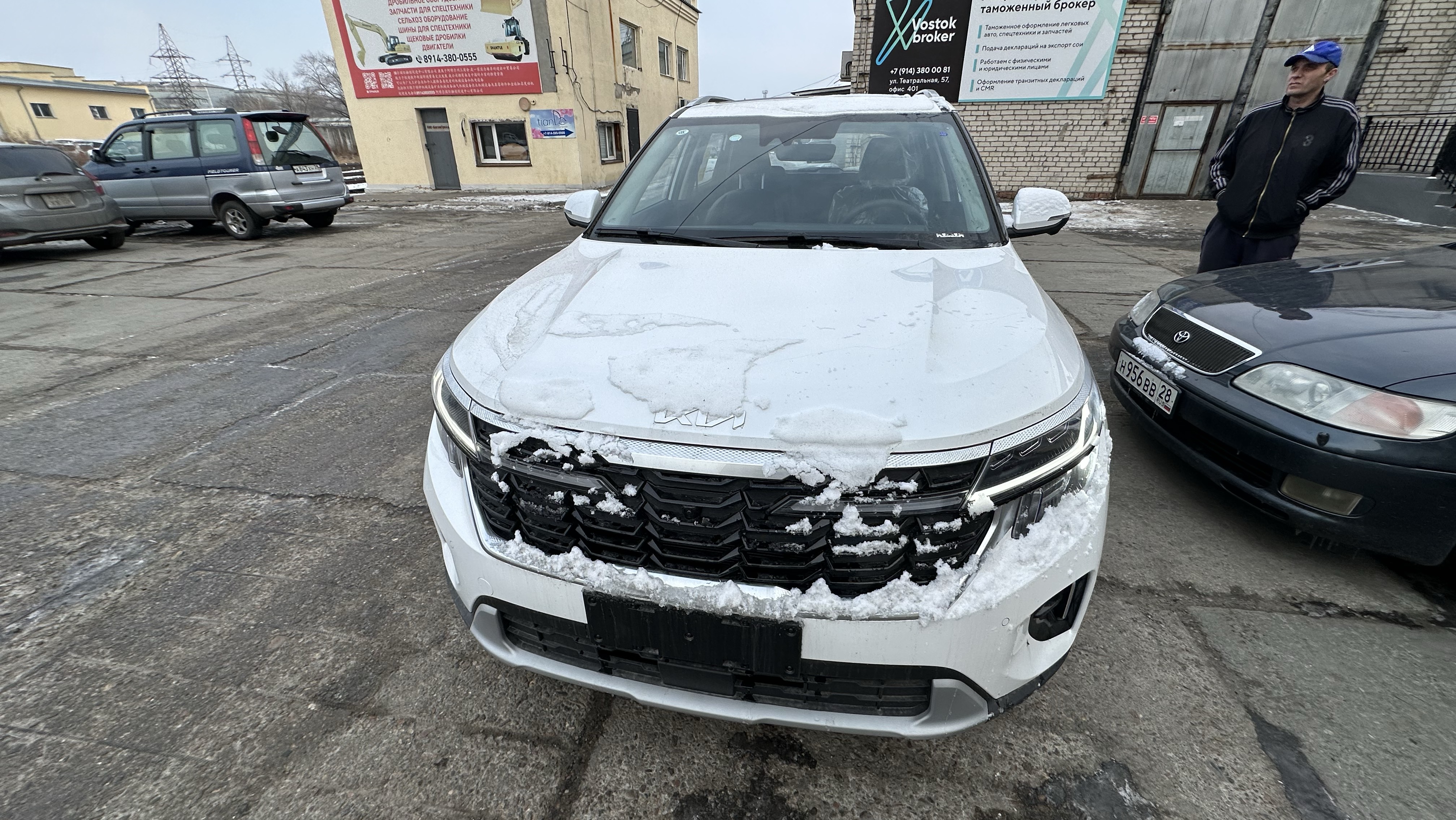 Вышел с таможни Новый Kia Seltos 2024 г.в. для Алексея из Сургута 👍🤝 смотреть онлайн