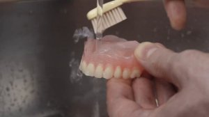 SPLAT Confident. Как снять зубной протез правильно