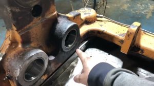 ЭКСКАВАТОР ПОГРУЗЧИК КЕЙС ВОССТАНОВЛЕНИЕ ОТВЕРСТИЯ В КАРЕТКЕ ПОД ЦИЛИНДР ПОВОРОТА СТРЕЛЫ