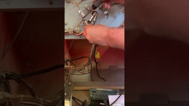 Yoppsicle Socket-Less LED Install смотреть онлайн