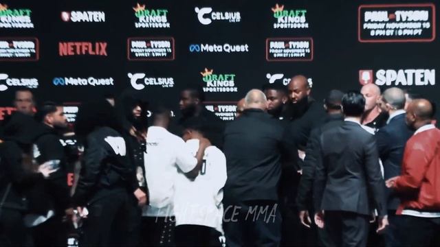 Почему Майк Тайсон дал пощечину Джейку Полу / Слова перед боем / Майк Тайсон - Пол | FightSpaceMMA смотреть онлайн