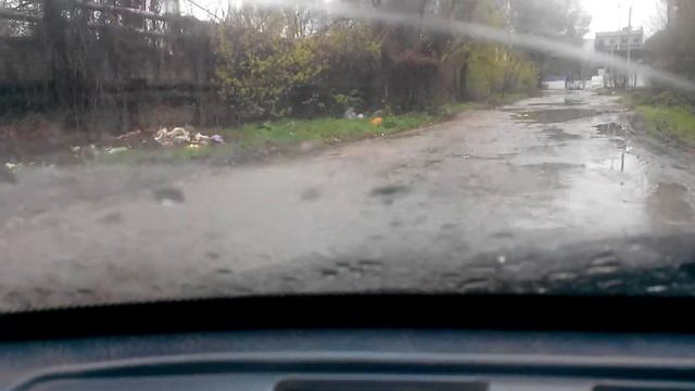 Дорога к школе или танковый полигон? смотреть онлайн