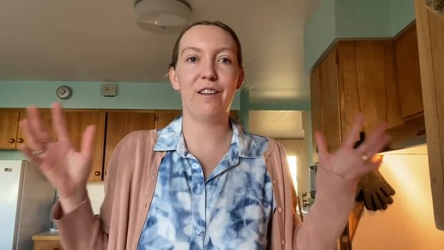 MAXIMALIST to EXTREME MINIMALIST | my minimalism journey | family minimalism | dopamine & donations смотреть онлайн