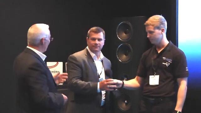 AWE Previews the 152" Panasonic Plasma With The KEF Muon ... смотреть онлайн