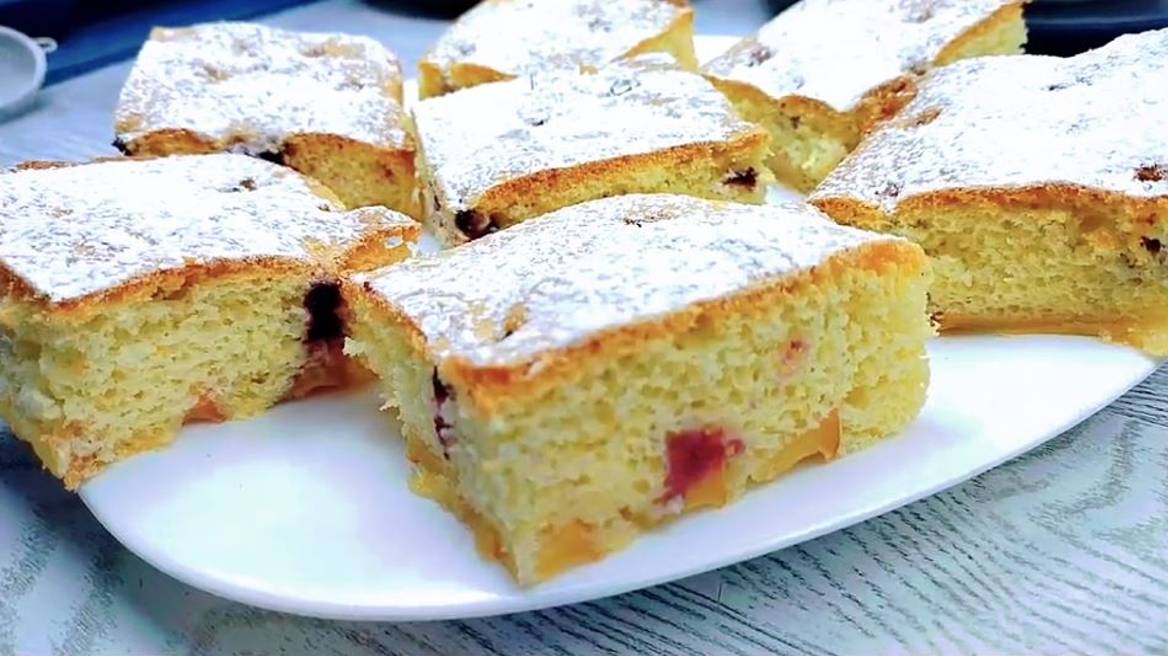 Несравненная Шарлотка с ЯБЛОКАМИ🍎никогда НЕ ОСЕДАЕТ/Как Приготовить Вкусный Яблочный Пирог смотреть онлайн