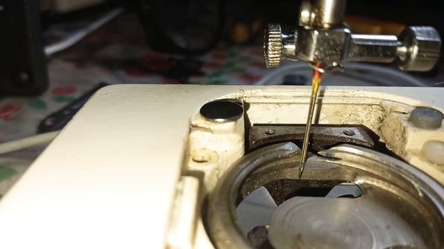 máquina de costura fora do tempo ensinando colocar máquina de costura no tempo смотреть онлайн