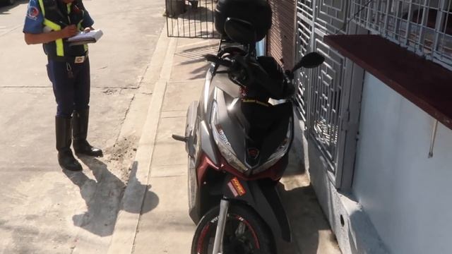MMDA No Helmet Chase - Late Upload смотреть онлайн