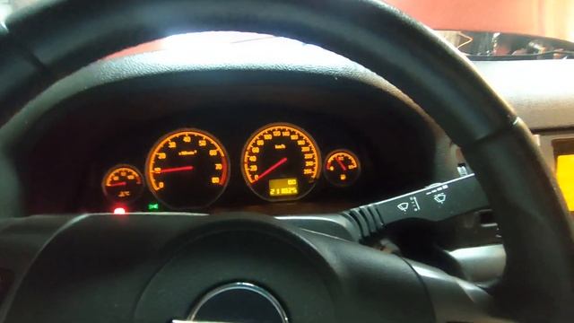 Установка светодиодных ПТФ OPEL VECTRA С ( Как убрать ошибку ПТФ Как убрать стробоскоп ПДФ ) смотреть онлайн