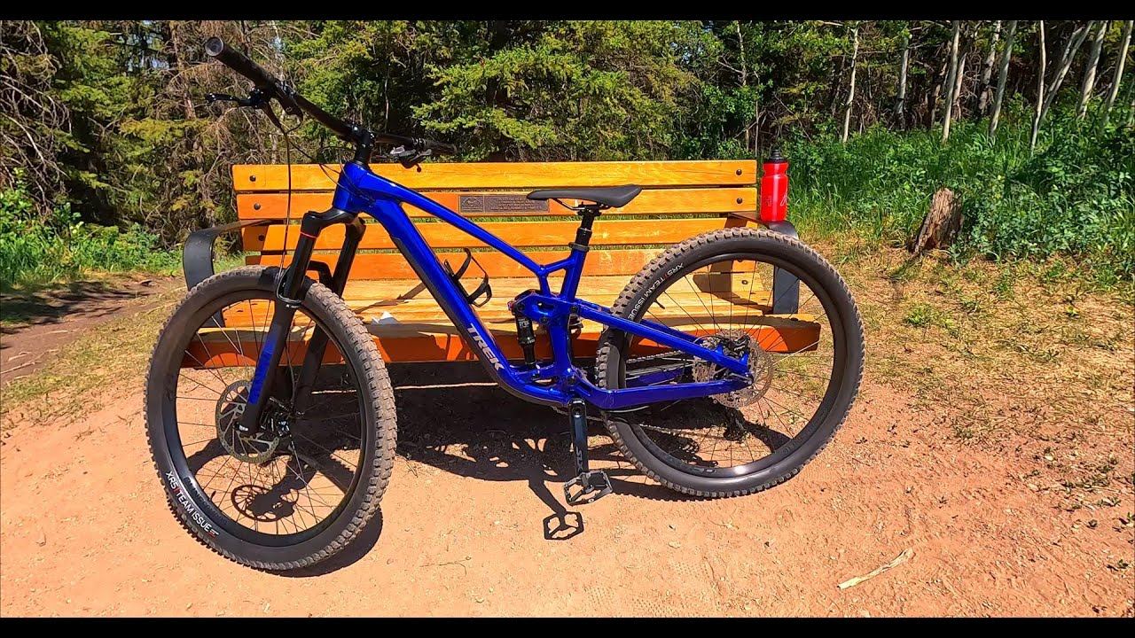 Trek Fuel Ex 7 Gen 6 2023/Hex Blue/ Walk around and Test Drive смотреть онлайн