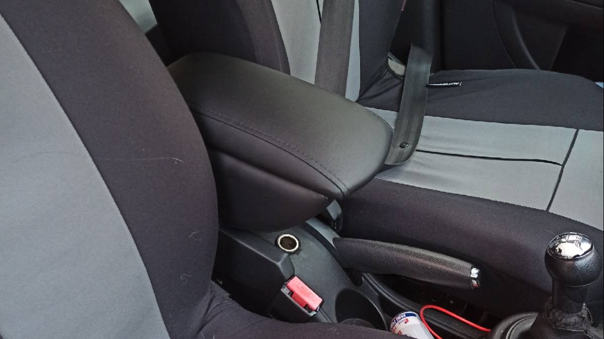 Подлокотник Ситроен С4 Citroen С4