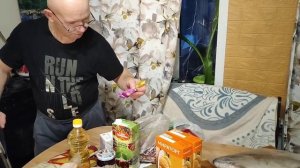 ВЕЧЕР СХОДИЛИ В МАГАЗИН, ГОТОВИМ УЖИН, ФОРЕЛЬ В АЭРОГРИЛЕ, СЕЛЬДЬ ПОД ШУБОЙ, УЖИН👍