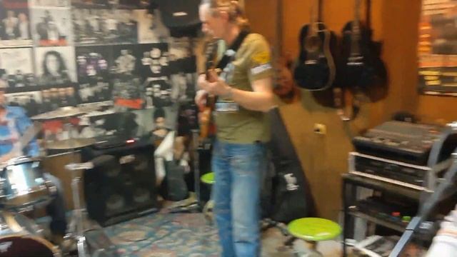 Интензивен сектор - Sweet Homme Chicago смотреть онлайн