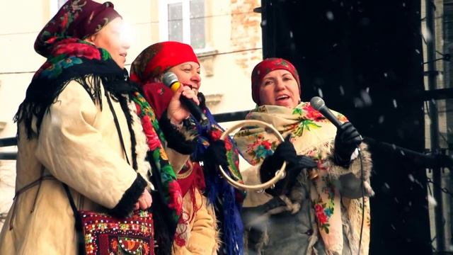 07.01.2013 Різдвяна коляда у Львові Гурт Коралі смотреть онлайн