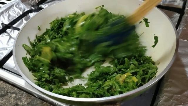 Spinach /Cheera thoran. easy preparation in 5 minutes. KETO Friendly Spinach in 5 minutes. смотреть онлайн
