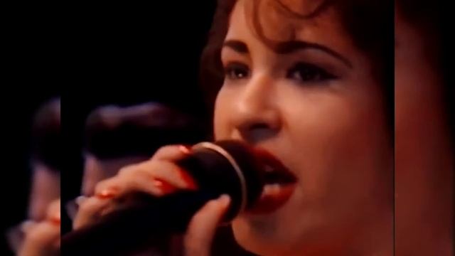 Selena • La Llamada (Live Astrodome 94') Concept смотреть онлайн