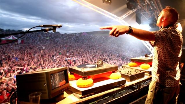 Sznobjektív Az 50 Legjobb Előadó /26. Fatboy Slim 4 Push The Tempo Ya Mama смотреть онлайн