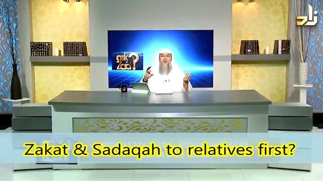 Zakat & Charity to relatives first, even if others are more deserving? - Sheikh Assim Al Hakeem смотреть онлайн