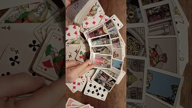 ПОСЛУШАЙТЕ, ЧТО ОН ХОЧЕТ ВАМ СКАЗАТЬ? смотреть онлайн