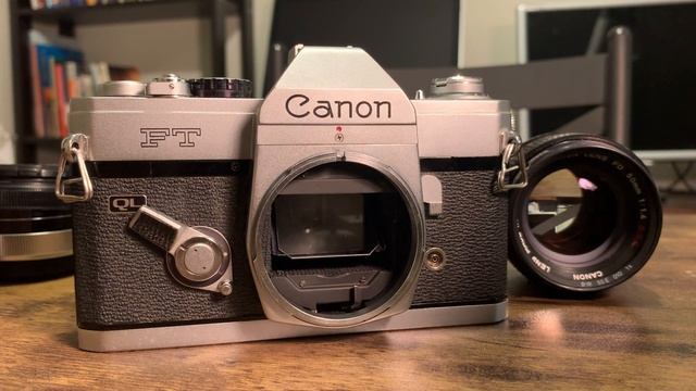 Canon FT QL with 50mm f 1.4 and 2X teleconvertor смотреть онлайн