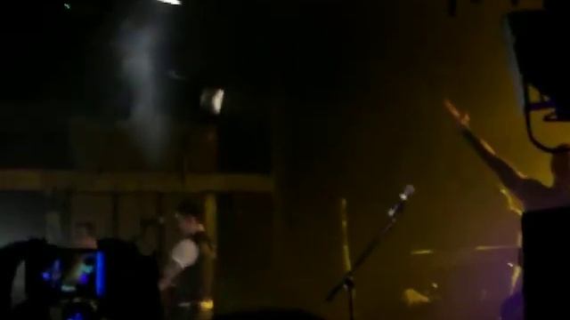 Danny doing a Brummie accent into Obviously - o2 Academy Bham смотреть онлайн