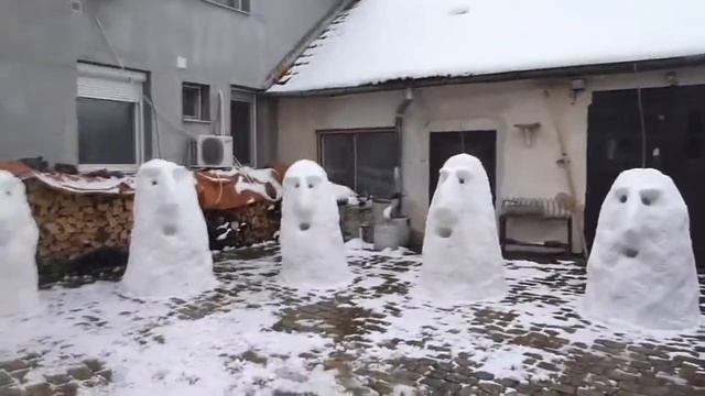 Snow Totems Of Easter Island In Subotica Serbia смотреть онлайн
