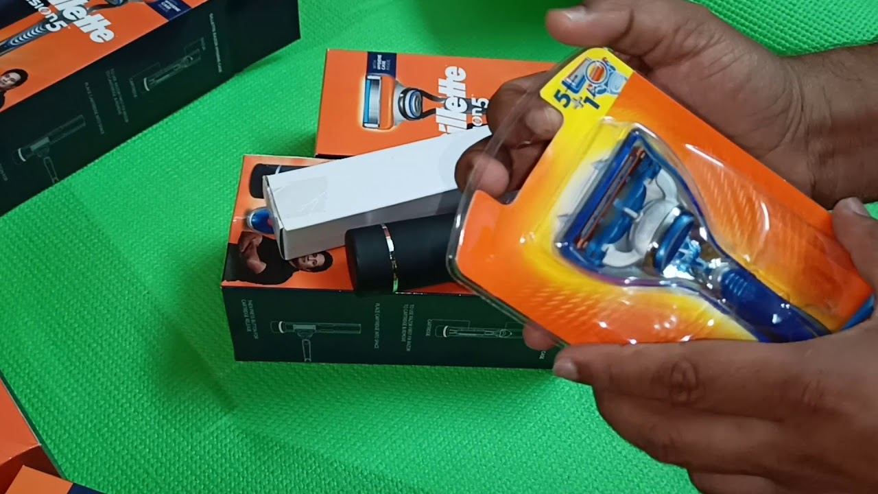 GILLETTE FUSION 5 RAZOR SACHIN TENDULKAR EDITION UNBOXING VIDEO смотреть онлайн