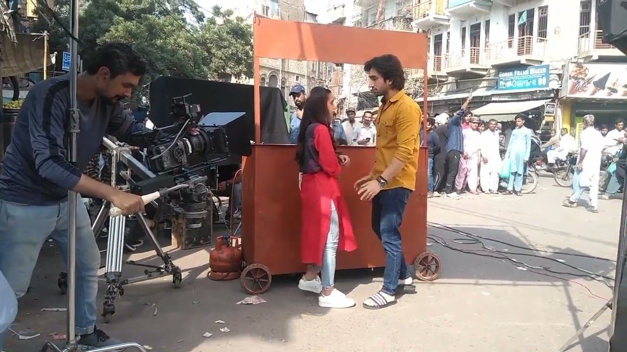 Burns Road Kay Romeo Juliet | iqra Aziz | Hamza sohail #hamzasohail #iqraaziz смотреть онлайн