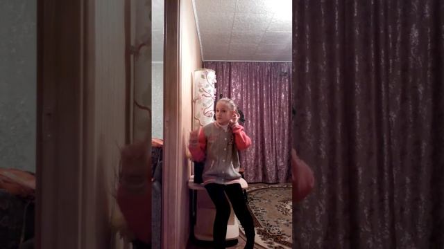 Моё первое видео))) смотреть онлайн
