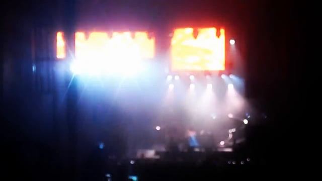 Selena Gomez at Darien Lake 8/9/11- Britney Spears Medly смотреть онлайн