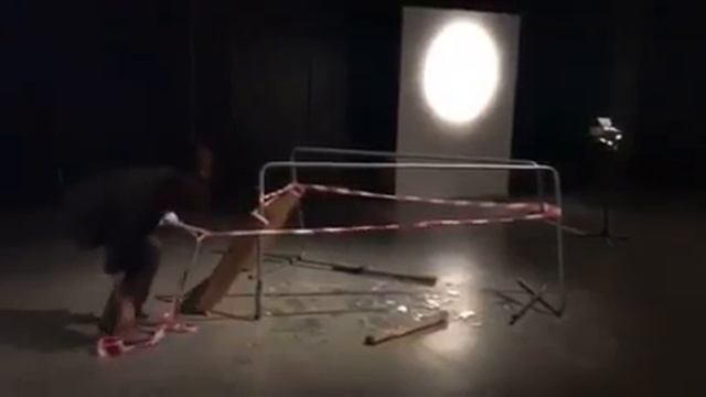 An accident before the opening смотреть онлайн