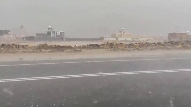 Terrible Storm and Severe Hail Hit Southern Saudi Arabia, Bariq смотреть онлайн