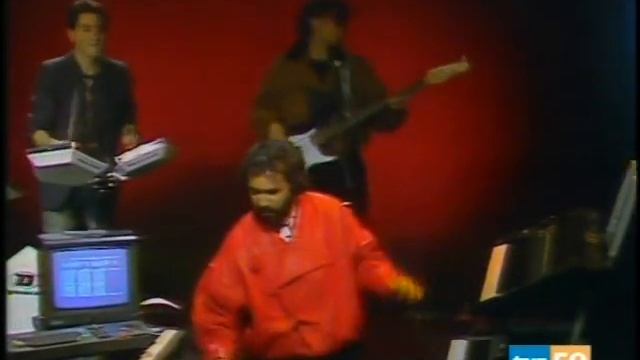Azul y Negro - Números rojos смотреть онлайн