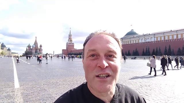 Привет с Красной площади! смотреть онлайн