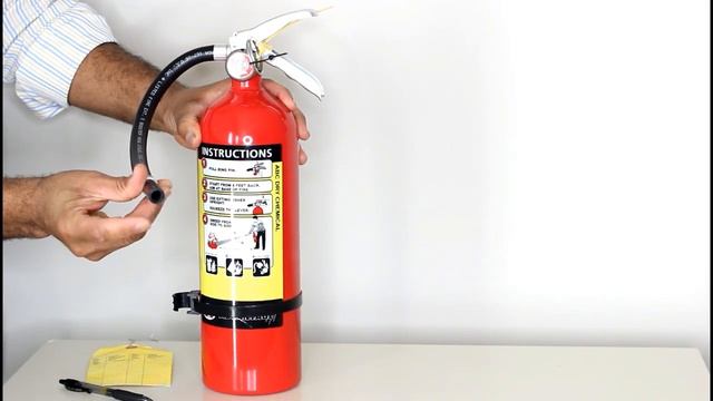 How to Inspect a Fire Extinguisher смотреть онлайн