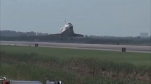 Посадка космического челнока Шаттл. Программа Спейс Шаттл.