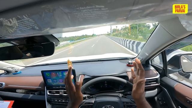 Drive experience of Innova Hycross Hybrid | Linear power, feel like a compact car, lag in braking смотреть онлайн