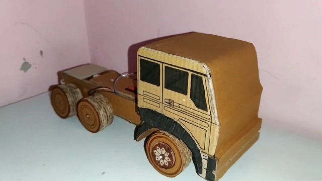 how to make TATA signa 16 wheel RC truck from cardboard paper || simple cardboard truck miniature смотреть онлайн