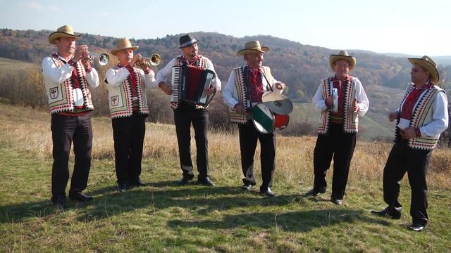 Гурт "Соколи". Буковина, Глибоччина, с.Чагор. - Pe ulita satului смотреть онлайн