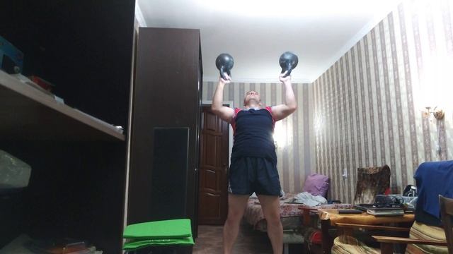 Жим на попа по длинному циклу двух гирь по 16 кг смотреть онлайн