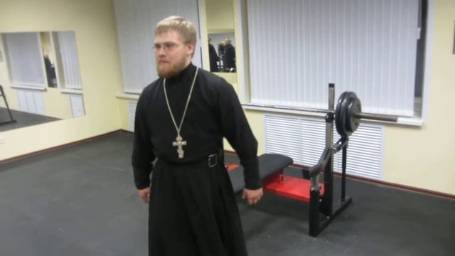 о.Илия жмёт сотню. смотреть онлайн