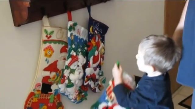 Christmas traditions in Great Britain смотреть онлайн