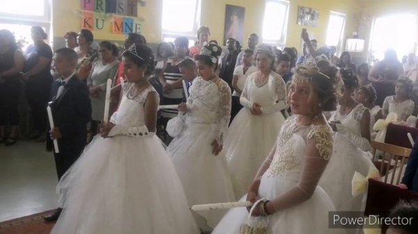 DOMINIKA A JEJ PRVÉ SVÄTÉ PRIJÍMANIE, 1 ČASŤ