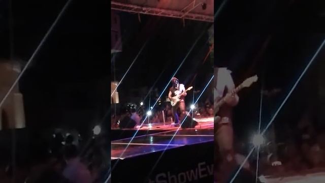Super concert Carla's Dreams si Freestyle(2) смотреть онлайн