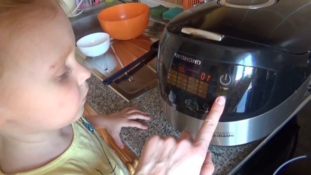 Клюквенный морс Детское меню, рецепты и как варить брусничный морс в мультиварке или морс из клюквы смотреть онлайн