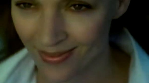 Miracle by Lancôme Commercial feat Uma Thurman 2001)